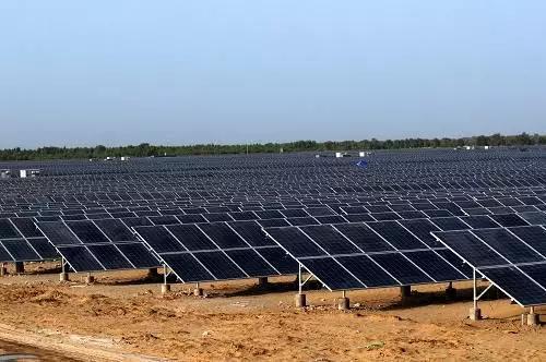 ����l(f��)늣��DƬ��(l��i)Դ��http://www.gov.cn/xinwen/2015-08/29/content_2921894.htm��