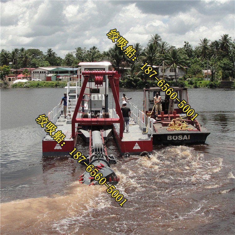 清淤船出口挖泥船設(shè)備.jpg